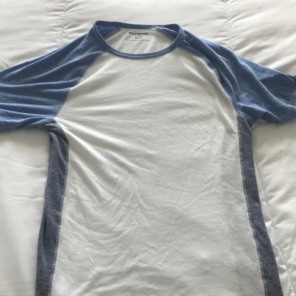 XS tshirt